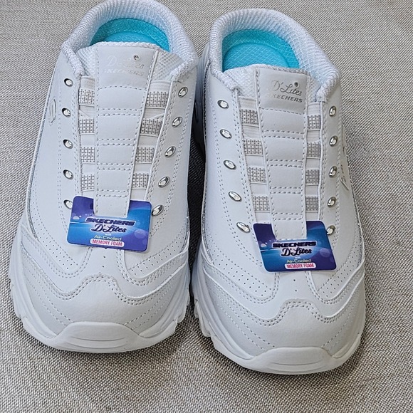 Skechers Shoes - Skechers D'Lites Resilient Womens 9 White Silver Leather Mule Sneakers 11933 NEW